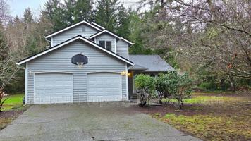 featured image of 4755 Nw Hosman Cir