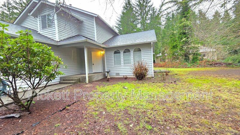 4755 Nw Hosman Cir - Photo 4 of 39