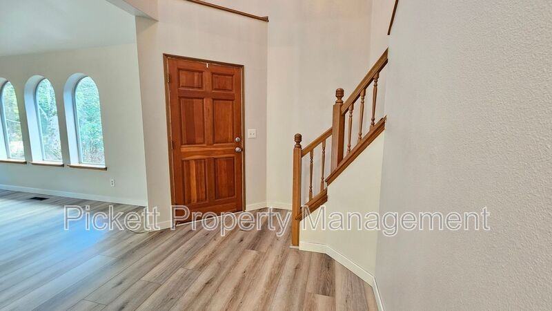 4755 Nw Hosman Cir - Photo 6 of 39