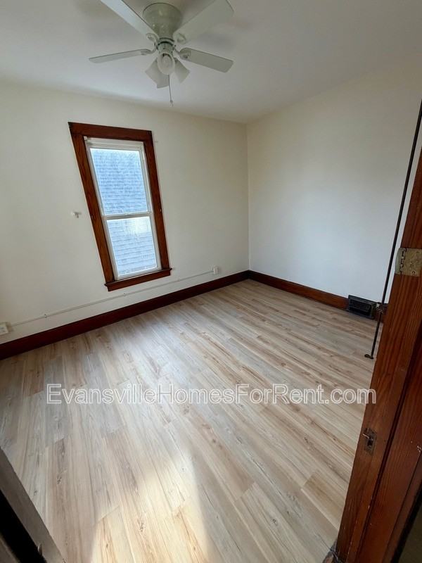 504 Casselberry Ave - Photo 3 of 7