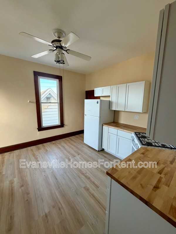 504 Casselberry Ave - Photo 4 of 7