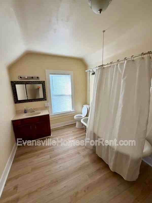 504 Casselberry Ave - Photo 6 of 7