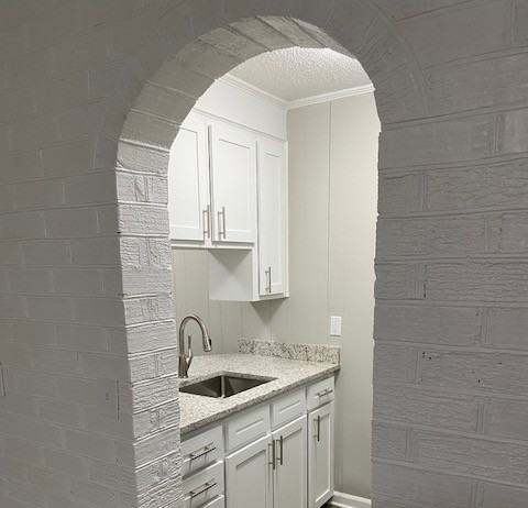 Willow Lake Apartments - Photo 2 of 15