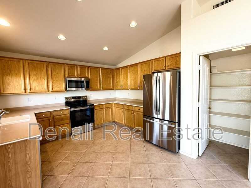 4626 E Thorn Tree Dr - Photo 7 of 28