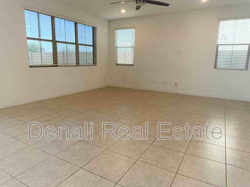 1810 S Jesse Pl - Photo 2 of 31