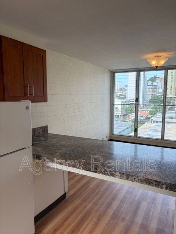 1525 Kewalo St #1707 - Photo 6 of 11