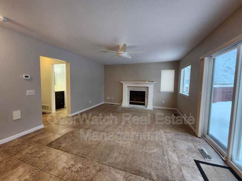 2421 Asterion Cir - Photo 7 of 18