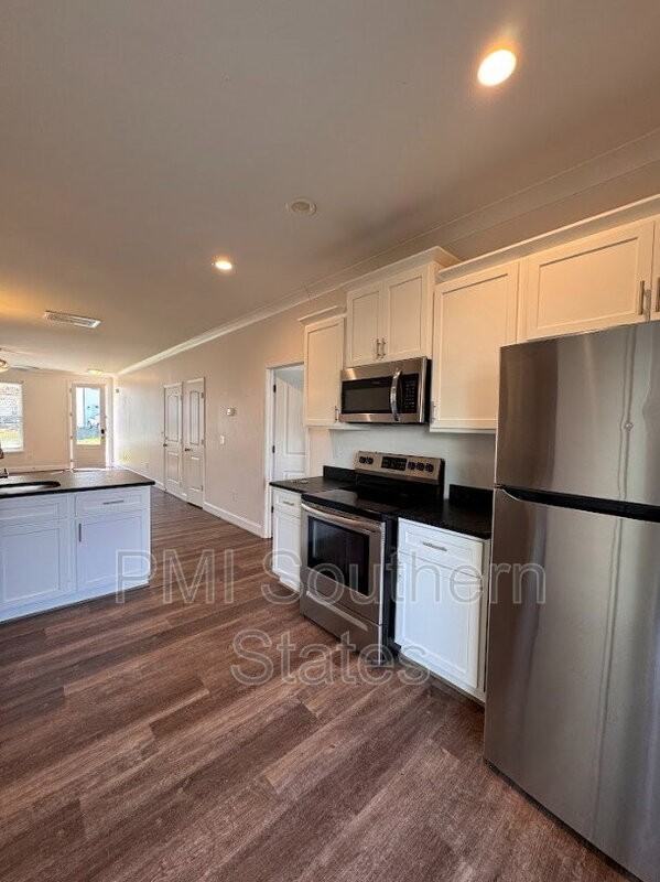 202 Clarus Creek Way - Photo 3 of 19