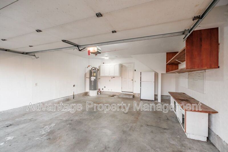 2872 Raleigh Ct Se - Photo 2 of 43