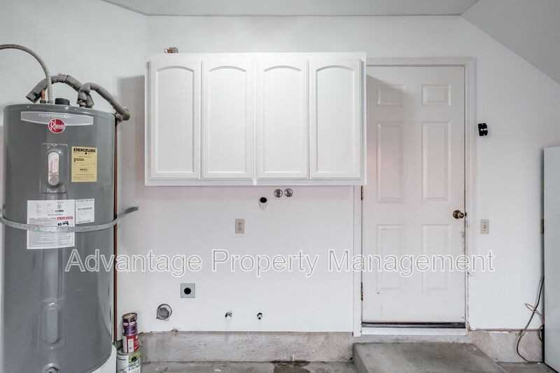 2872 Raleigh Ct Se - Photo 4 of 43