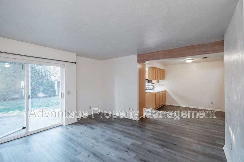 2872 Raleigh Ct Se - Photo 6 of 43