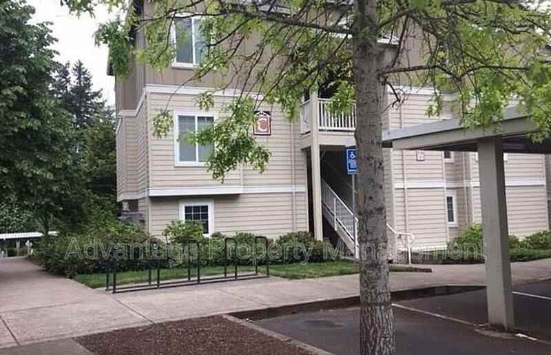 6298 Sw Grand Oaks Dr Apt C102 - Photo 2 of 20