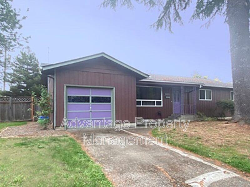 1235 Nw 27th St - Photo 2 of 21