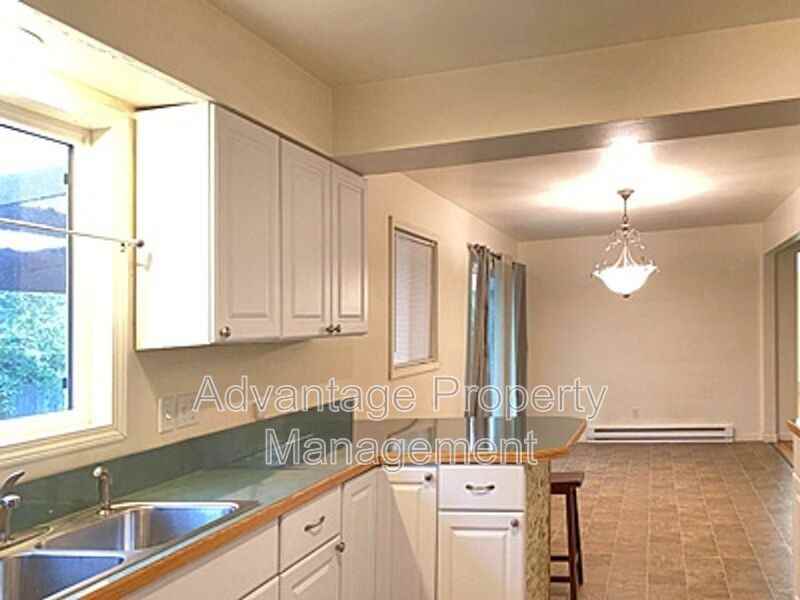 1235 Nw 27th St - Photo 7 of 21