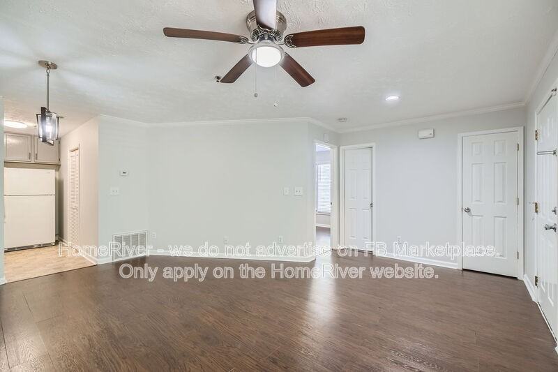 2785 Country Ct Se #B - Photo 5 of 25