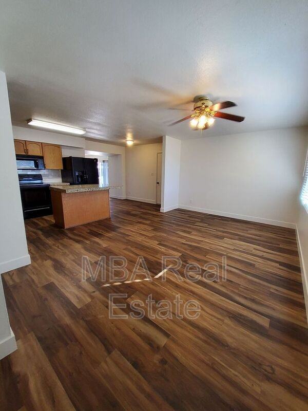 1444 W Huntington Dr - Photo 3 of 13