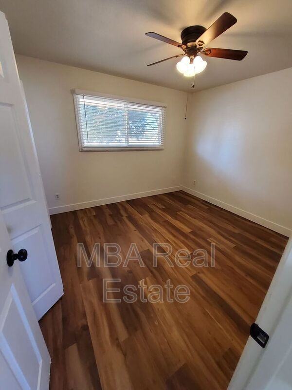 1444 W Huntington Dr - Photo 7 of 13