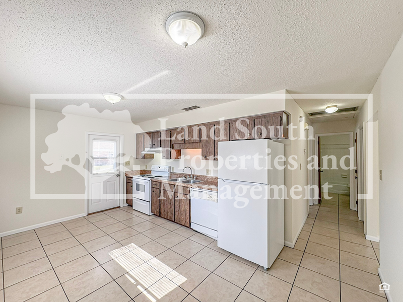 1701 King Ave Apt B - Photo 6 of 15
