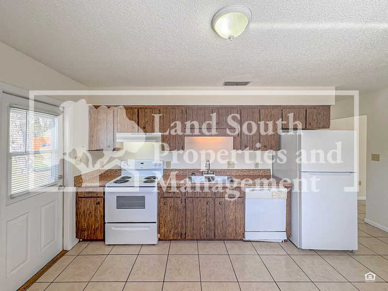 1701 King Ave Apt B - Photo 7 of 15