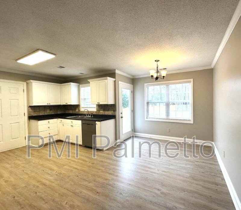 149 Kerry Gibbons Dr - Photo 6 of 32