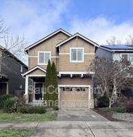 featured image of 4017 Se Lone Oak St