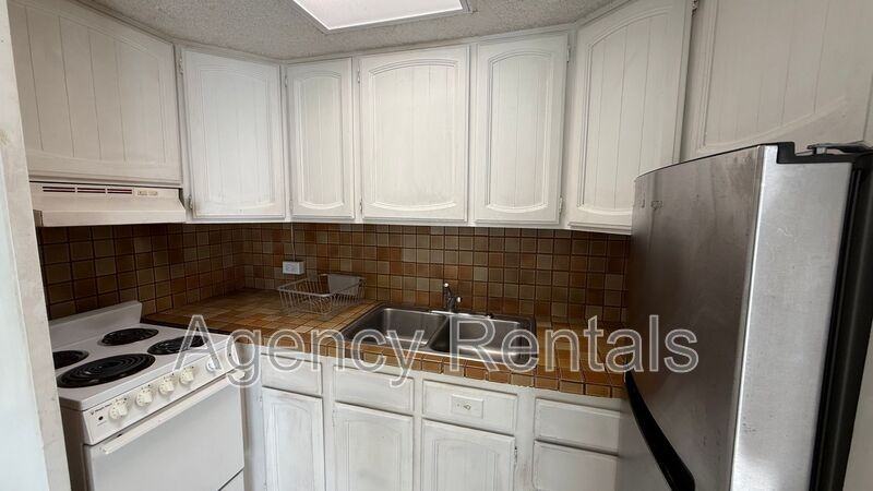 2406 Kuhio Ave #203 - Photo 5 of 6