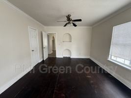 featured image of 1447 N Lewis Pl