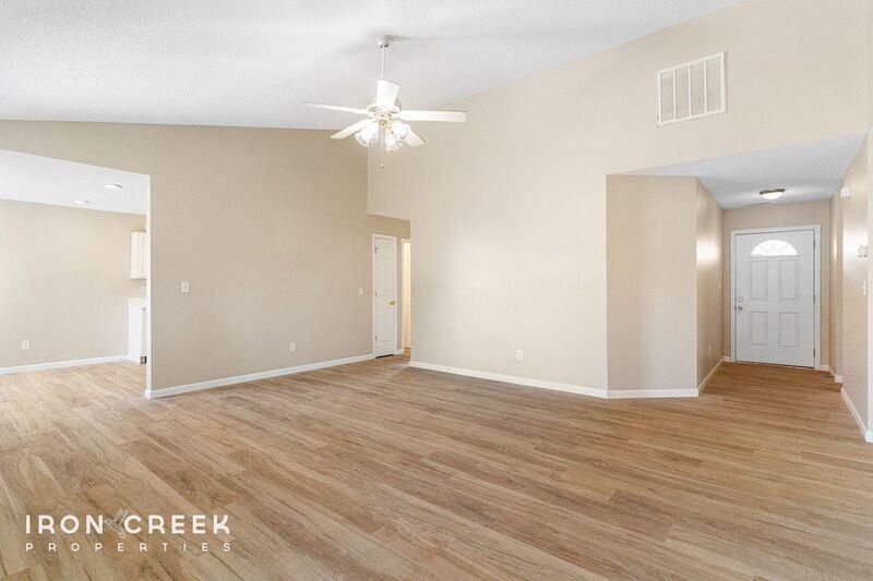 89 Running Briar Rd - Photo 3 of 28