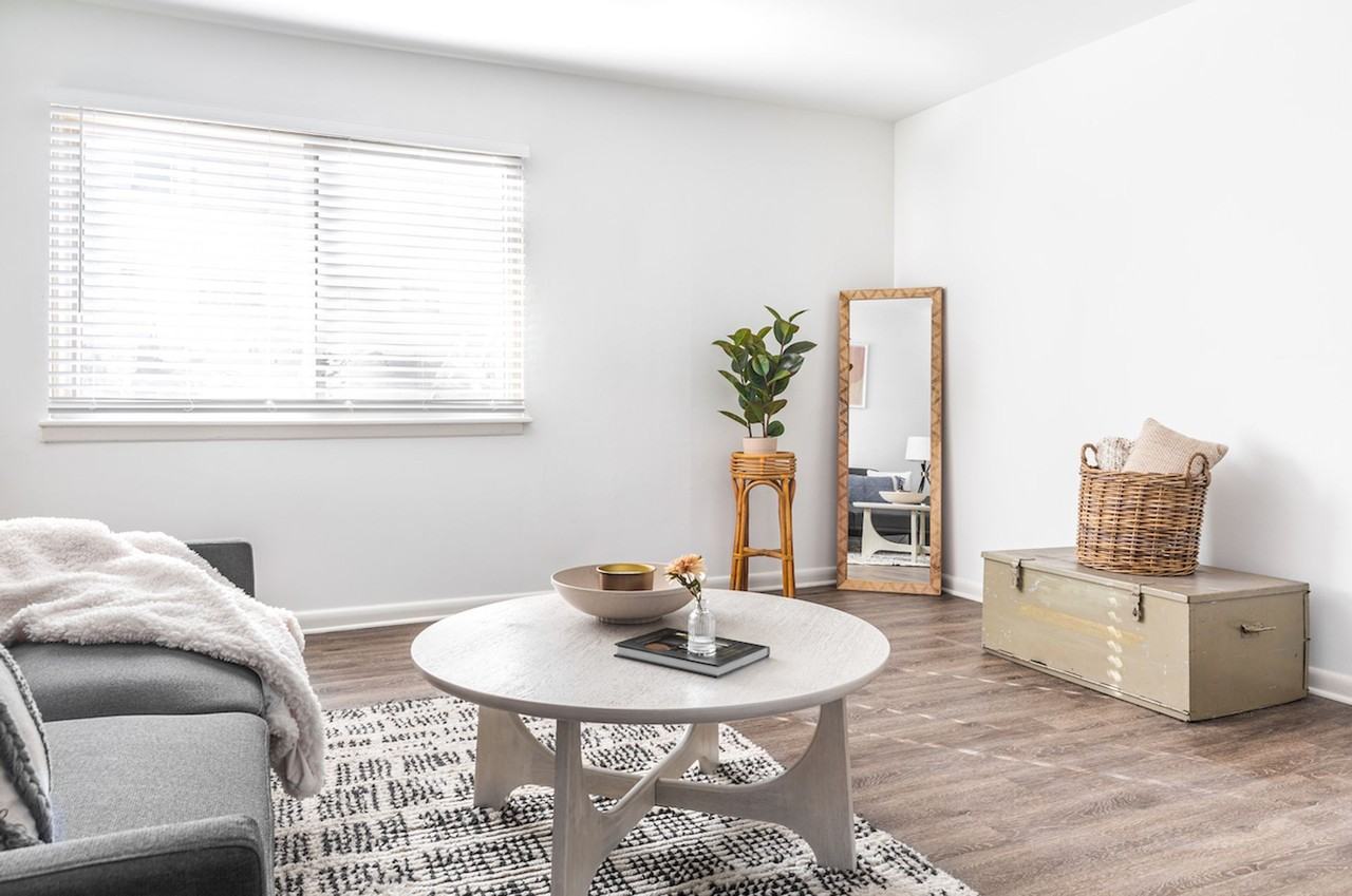 The Grant - Photo 3 of 17