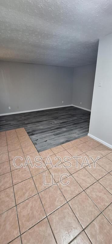 676 Knox Blvd #52 - Photo 3 of 7