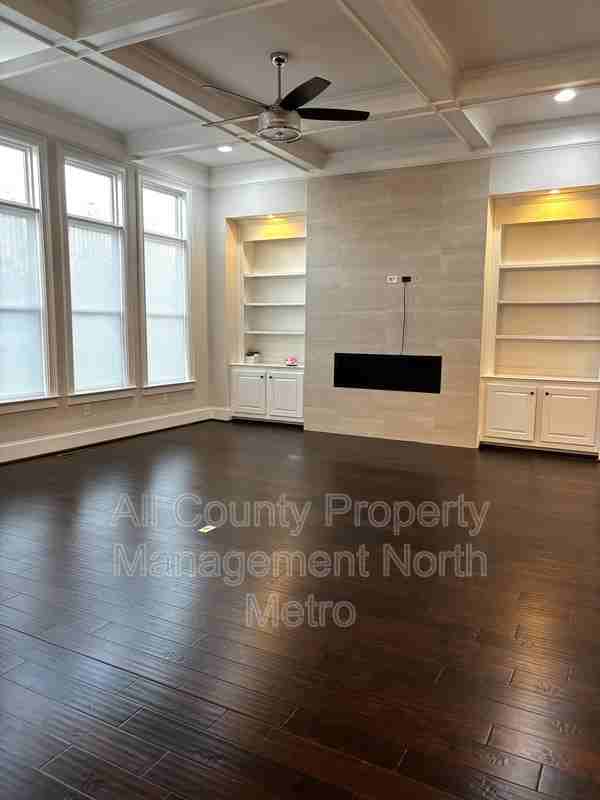 6360 Read Rd - Photo 5 of 27