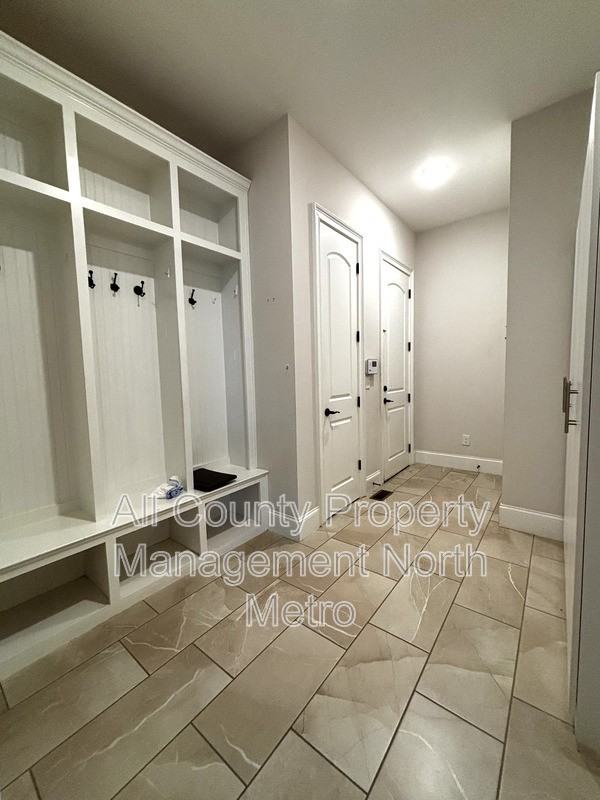 6360 Read Rd - Photo 7 of 27