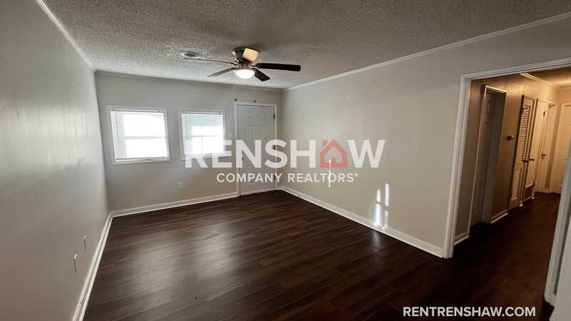 824 Milstead Rd - Photo 3 of 17