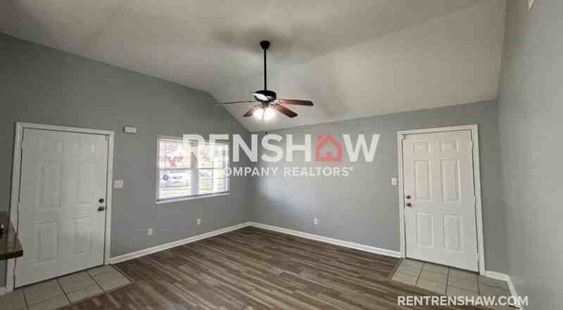 4669 Raleigh Lagrange Rd - Photo 2 of 17