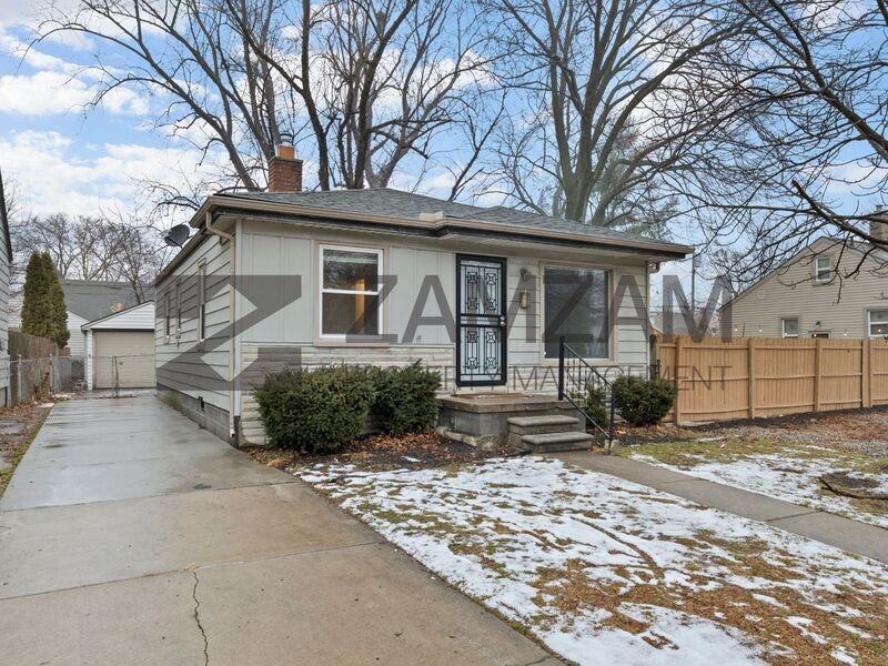 8085 Stephens - Photo 2 of 11