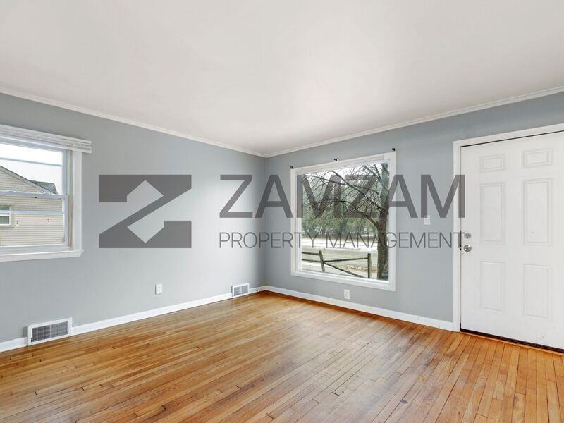 8085 Stephens - Photo 4 of 11