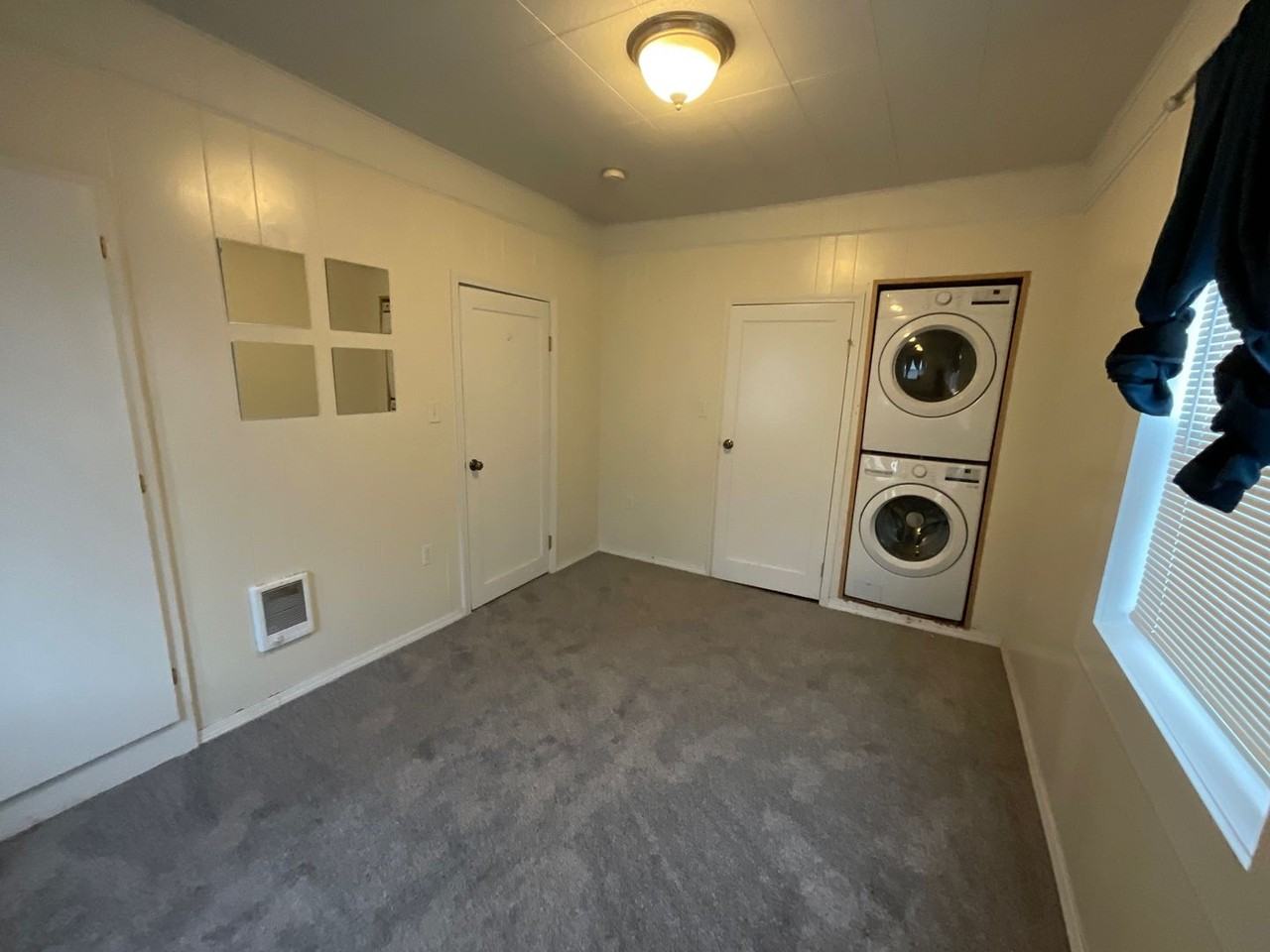 2304 N Fir St - Photo 3 of 11