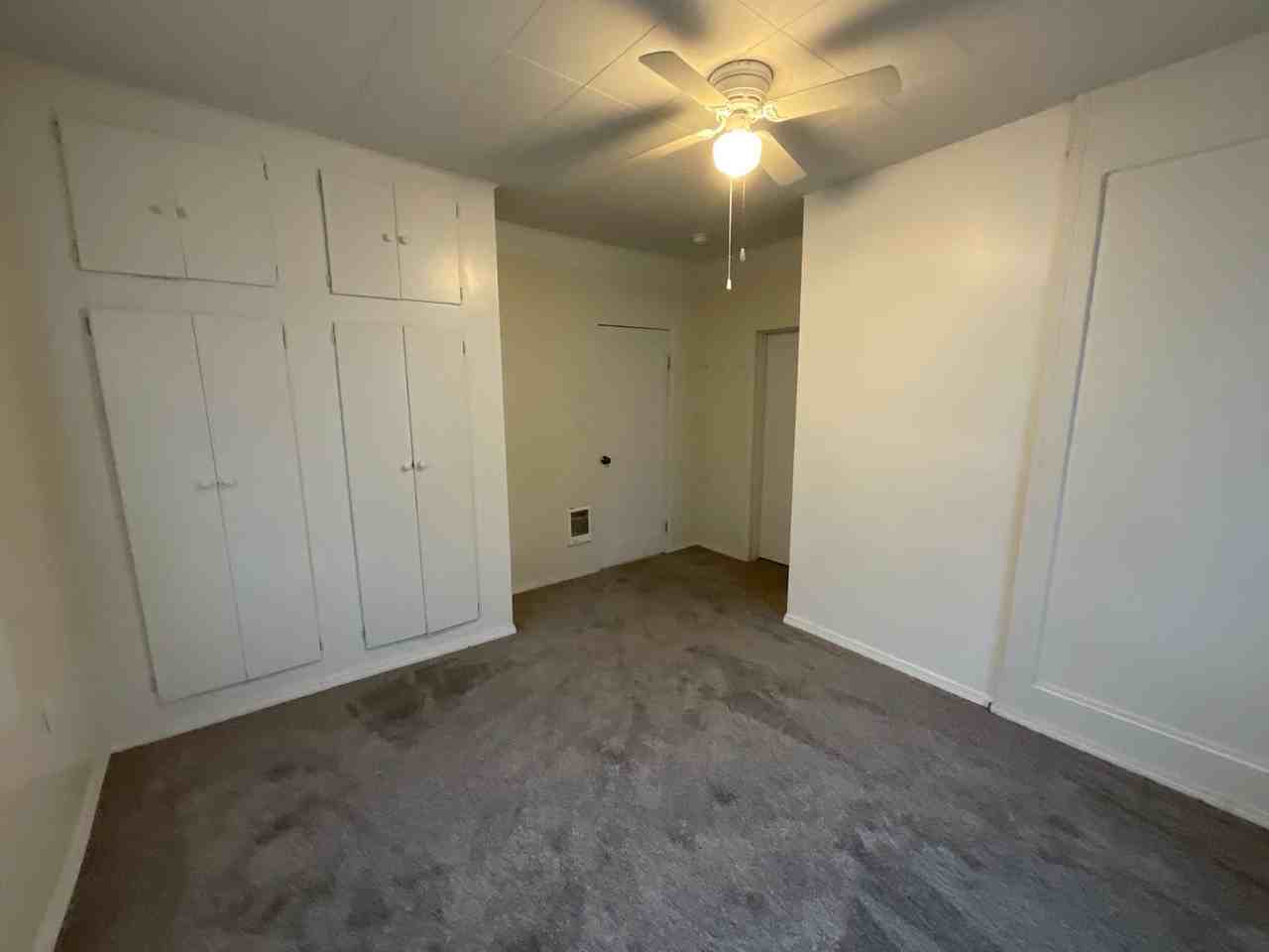 2304 N Fir St - Photo 5 of 11