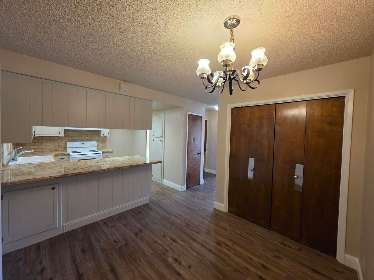 3722 W Hillsdale Ave - Photo 6 of 17