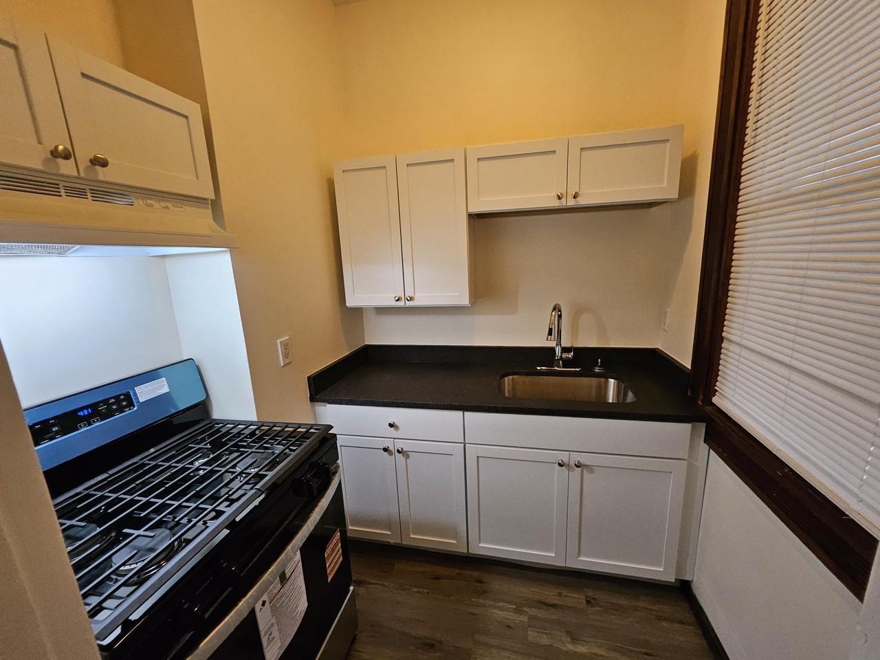 36 Bellevue Ave - Photo 6 of 6