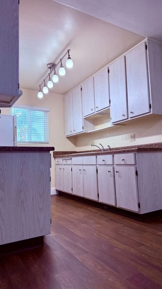 853 Cherrywood Way #29 - Photo 3 of 12