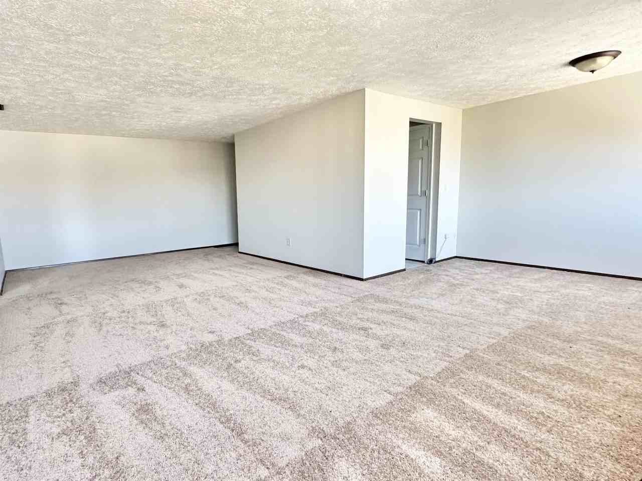 EDEN ROC APARTMENTS -- 048 - Photo 6 of 14