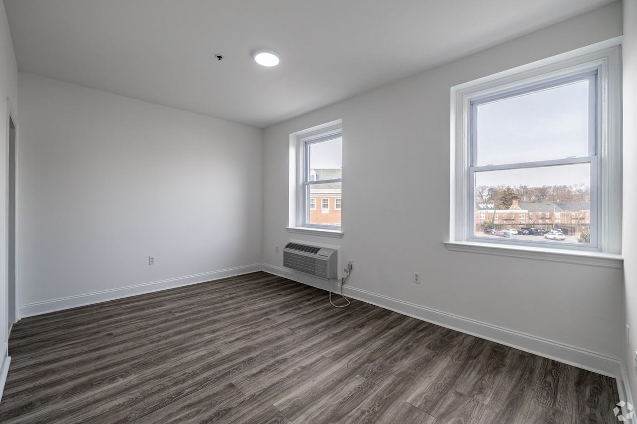 Spaxalaya 650 Park LLC - Photo 6 of 10