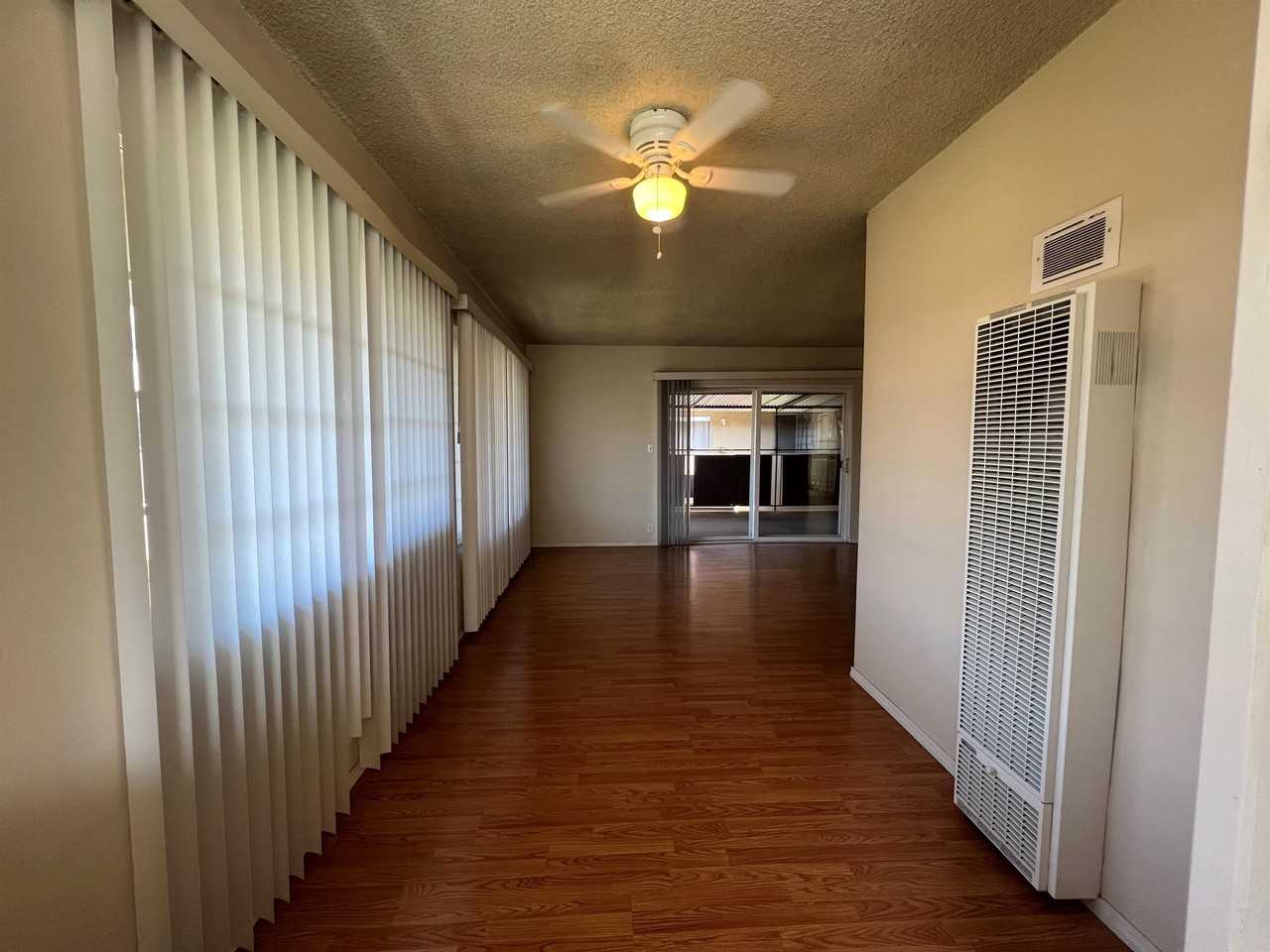 118-120 CHESTER AVENUE (585) - Photo 6 of 11