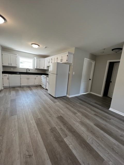 3555 Ash Street - Photo 3 of 10