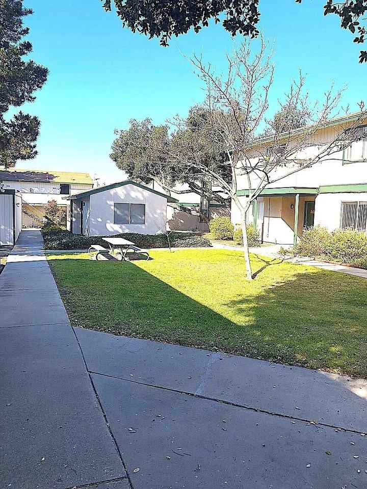 Aspen 240 - Photo 2 of 10