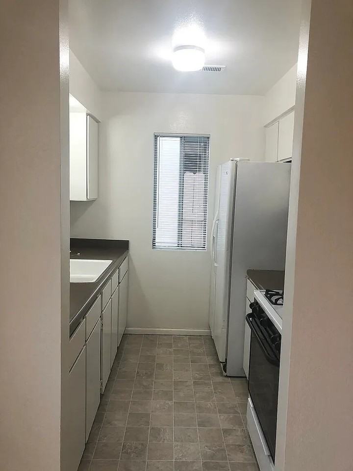 Aspen 240 - Photo 5 of 10