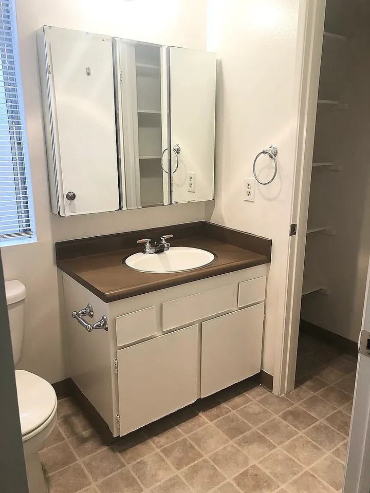 Aspen 240 - Photo 6 of 10