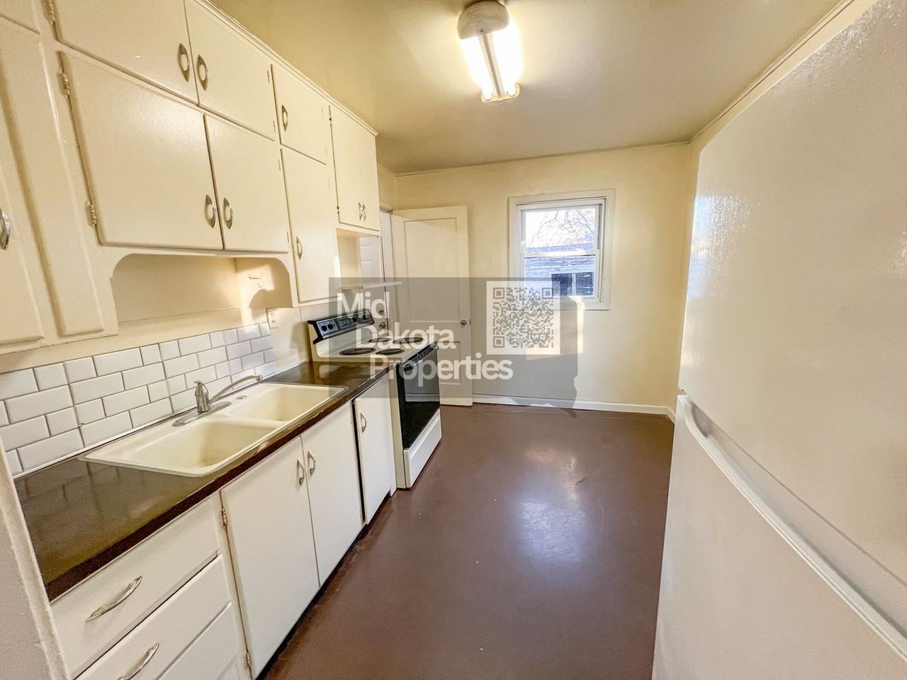 604 N Wisconsin St - Photo 4 of 12