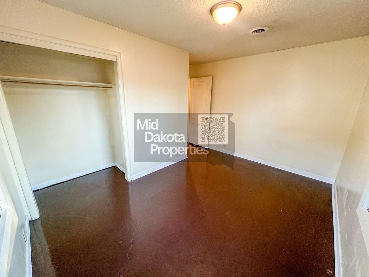 604 N Wisconsin St - Photo 7 of 12